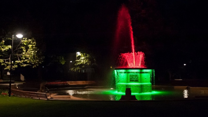 'Bowker Fountain in Victoria Square at night