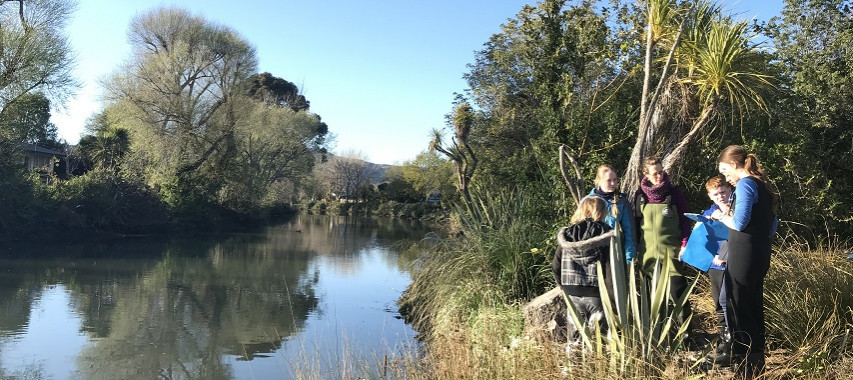 Students completing tuna/eel surveys in the Ōpāwaho