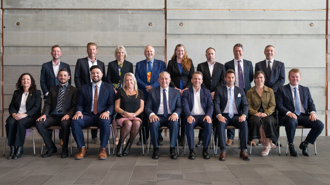 Group photo of the Mayor and Councillors 